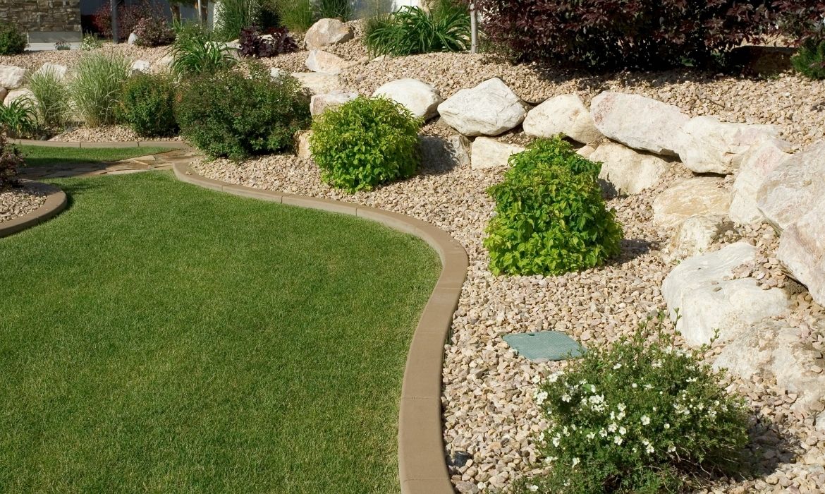 Why and How to Hire a Landscaper image